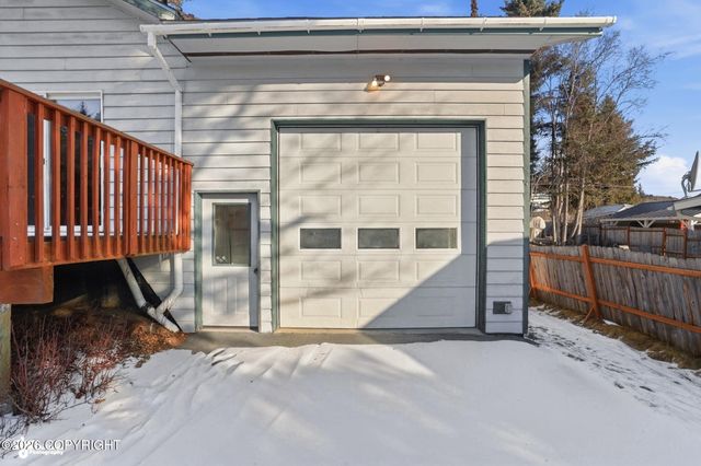 502 Soundview Avenue, Homer, AK 99603