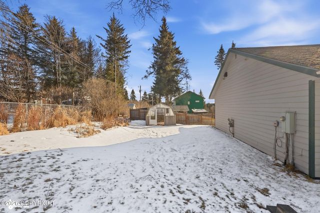 502 Soundview Avenue, Homer, AK 99603