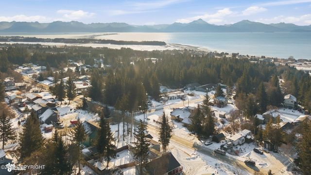 502 Soundview Avenue, Homer, AK 99603