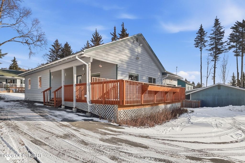 502 Soundview Avenue, Homer, AK 99603