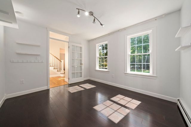4 Bruce Rd, Holbrook, MA 02343