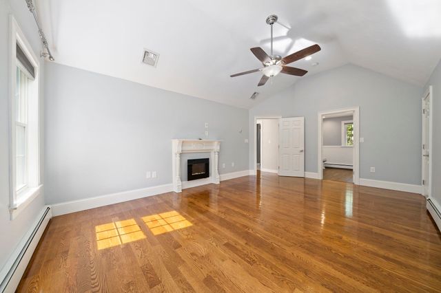4 Bruce Rd, Holbrook, MA 02343