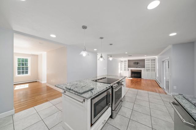 4 Bruce Rd, Holbrook, MA 02343