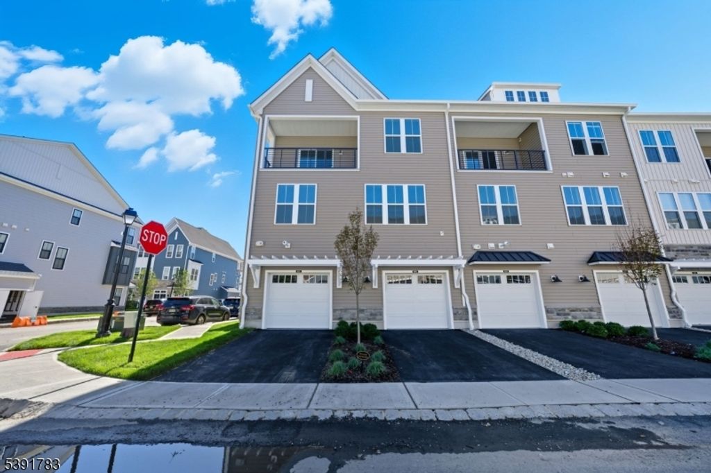 8101 DONATELLO DRIVE, Princeton Twp., NJ 08540