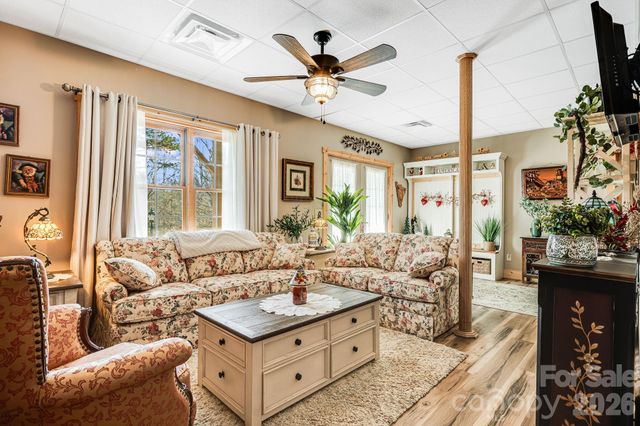 158 Raven Boulevard, Lake Lure, NC 28746