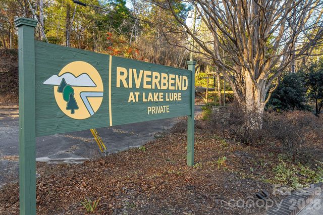 158 Raven Boulevard, Lake Lure, NC 28746