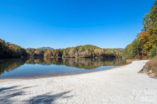 158 Raven Boulevard, Lake Lure, NC 28746