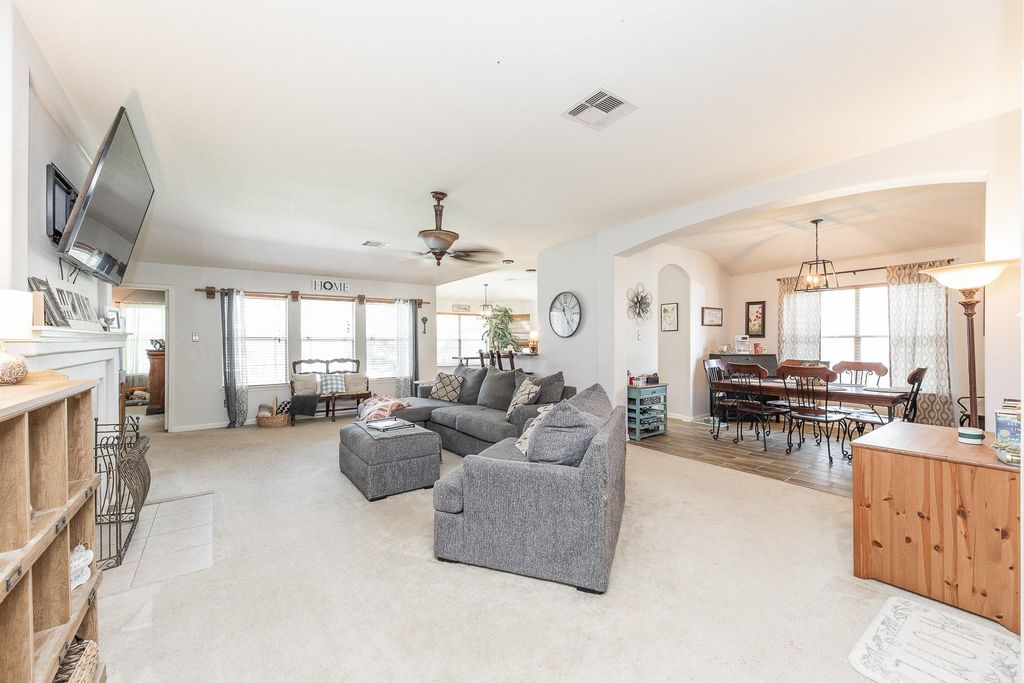 8114 Rushing Stream Court, Tomball, TX 77375