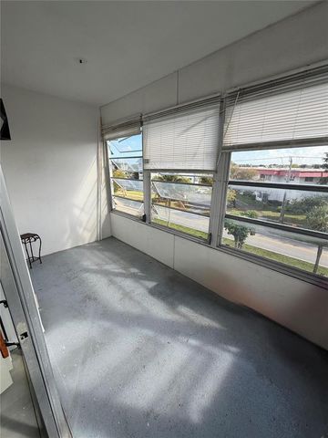 4851 NW 21st 403, Lauderhill, FL 33313