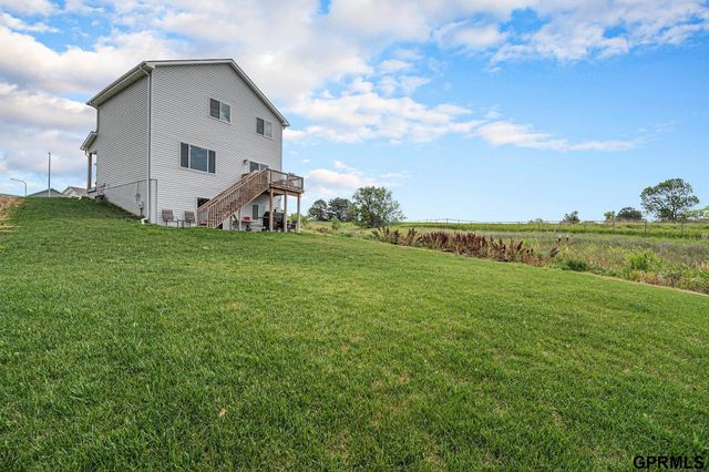 7802 N 94th Circle, Omaha, NE 68122