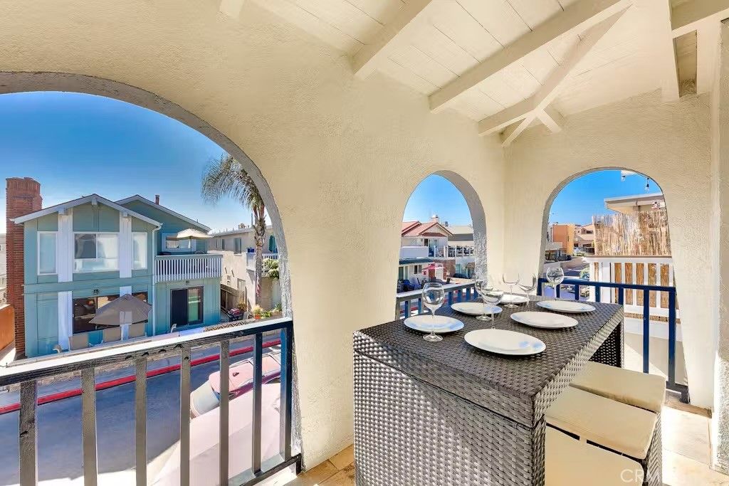 125 46th Street B, Newport Beach, CA 92663