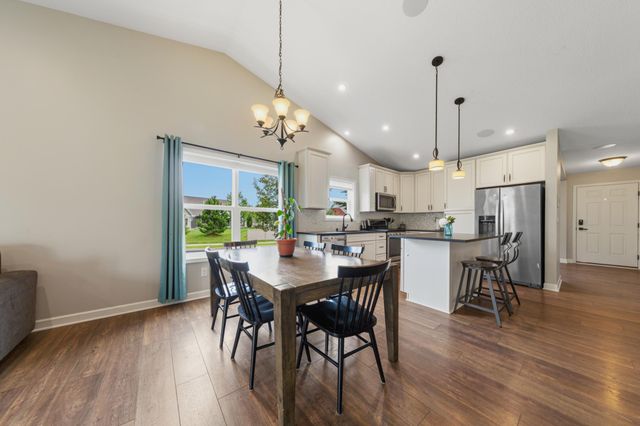 601 Stonegate Circle, Waconia, MN 55387