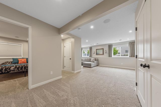 601 Stonegate Circle, Waconia, MN 55387