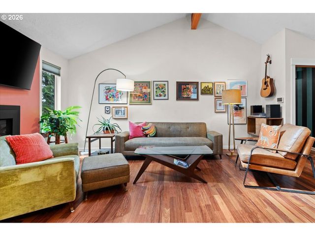 1360 Sw 19TH Dr, Gresham, OR 97080