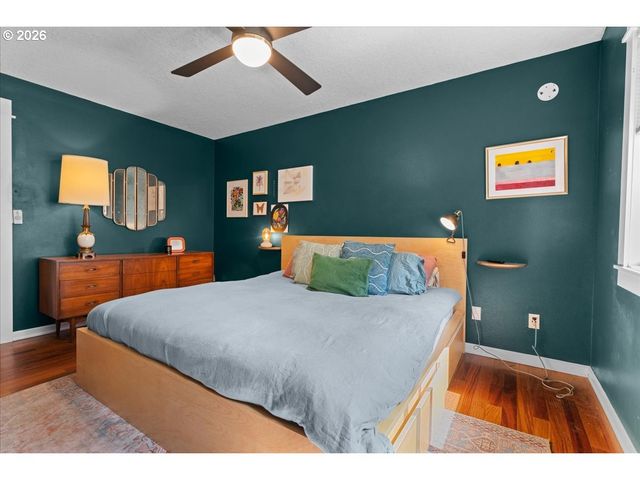 1360 Sw 19TH Dr, Gresham, OR 97080