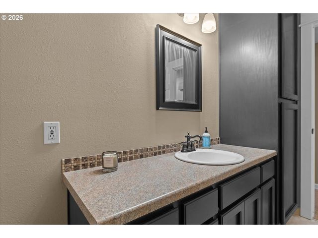 1360 Sw 19TH Dr, Gresham, OR 97080