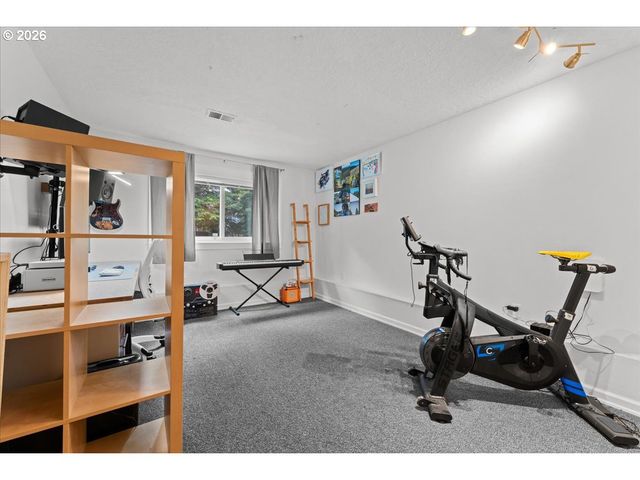 1360 Sw 19TH Dr, Gresham, OR 97080
