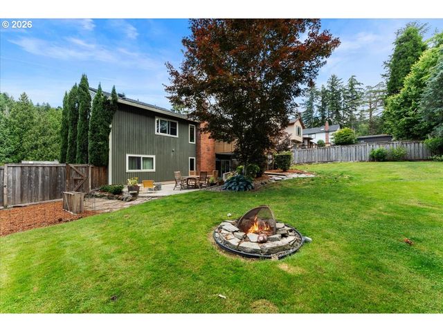 1360 Sw 19TH Dr, Gresham, OR 97080