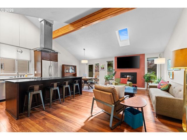 1360 Sw 19TH Dr, Gresham, OR 97080