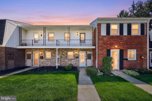 1714 DEVERS RD, York, PA 17404