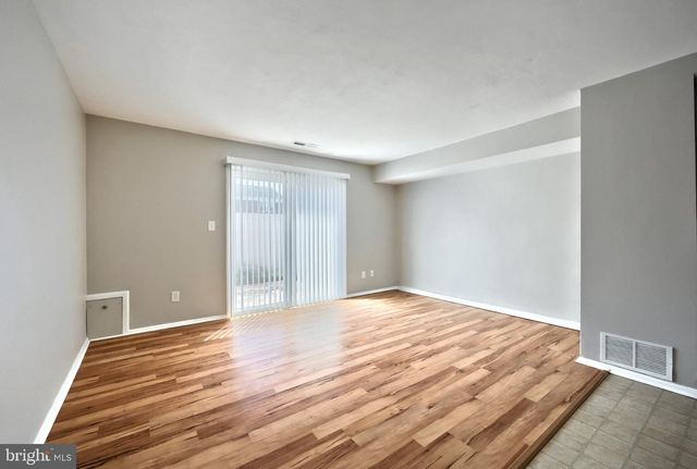 1714 DEVERS RD, York, PA 17404
