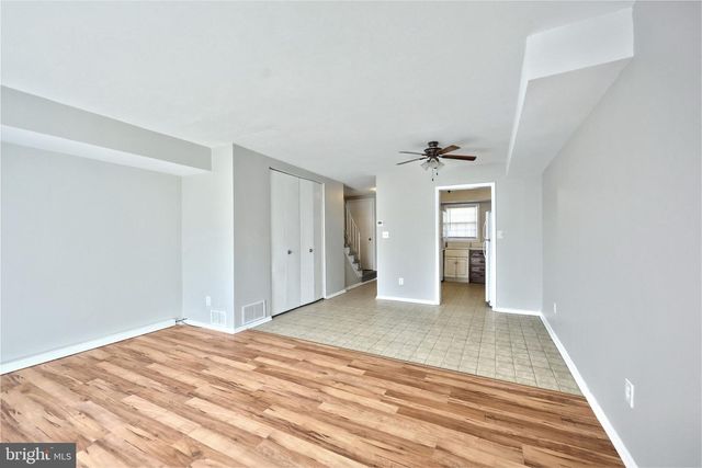 1714 DEVERS RD, York, PA 17404