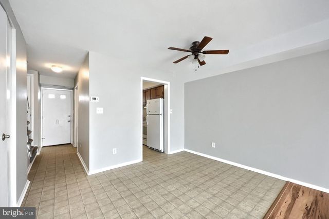 1714 DEVERS RD, York, PA 17404