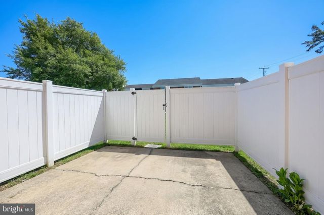 1714 DEVERS RD, York, PA 17404