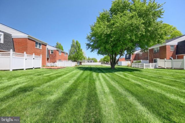 1714 DEVERS RD, York, PA 17404