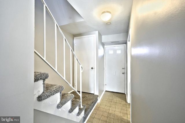 1714 DEVERS RD, York, PA 17404