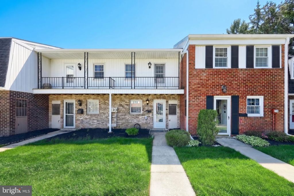 1714 DEVERS RD, York, PA 17404