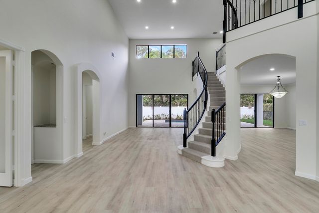 147 Sedona Way, Palm Beach Gardens, FL 33418