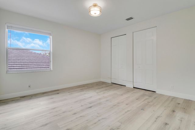 147 Sedona Way, Palm Beach Gardens, FL 33418