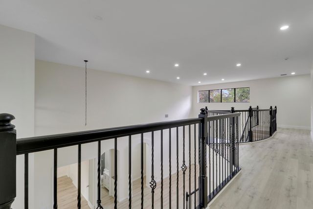 147 Sedona Way, Palm Beach Gardens, FL 33418