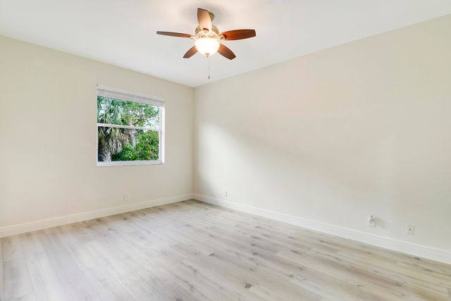 147 Sedona Way, Palm Beach Gardens, FL 33418