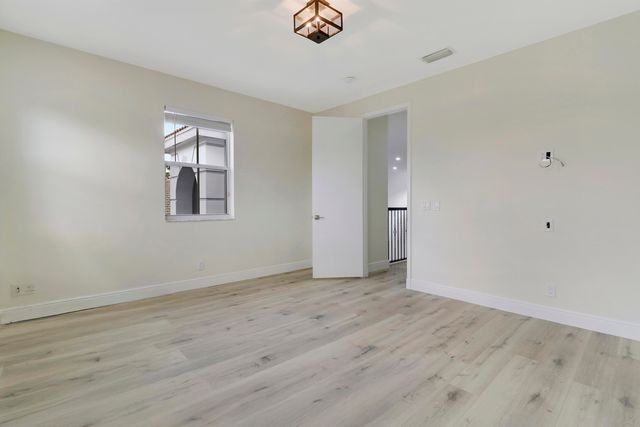 147 Sedona Way, Palm Beach Gardens, FL 33418