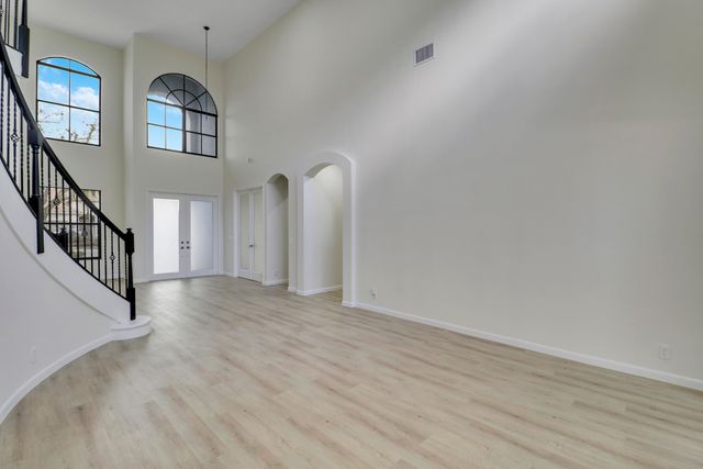 147 Sedona Way, Palm Beach Gardens, FL 33418