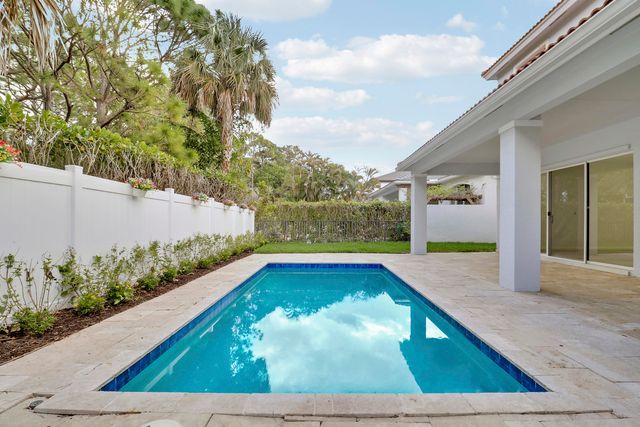 147 Sedona Way, Palm Beach Gardens, FL 33418