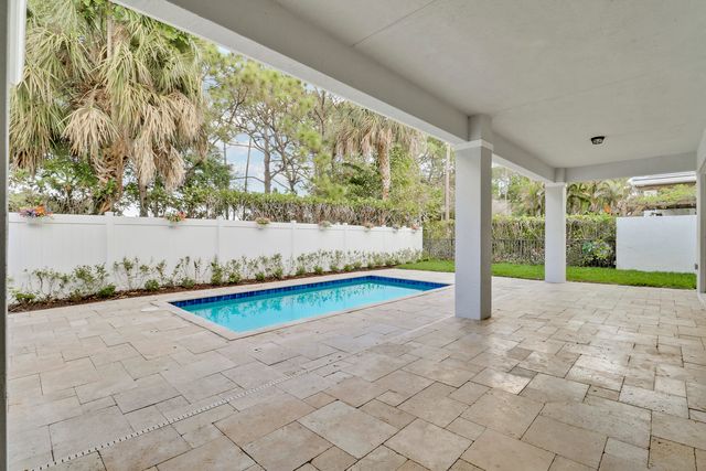 147 Sedona Way, Palm Beach Gardens, FL 33418