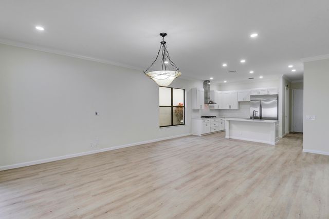 147 Sedona Way, Palm Beach Gardens, FL 33418