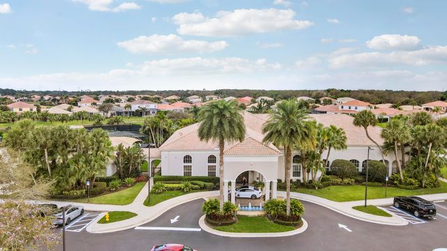 147 Sedona Way, Palm Beach Gardens, FL 33418