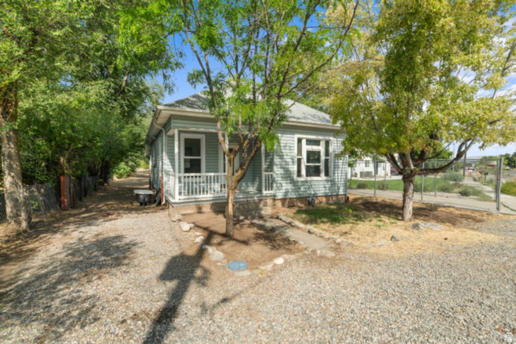 263 N HARRISVILLE RD, Ogden, UT 84404