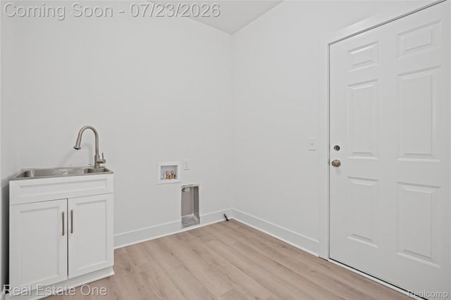7453 Village Court, Springfield Charter Township, MI 48350