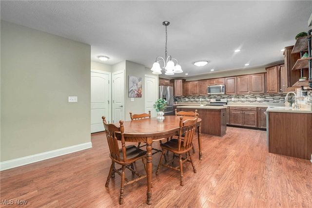 3654 Elizabeth Drive, Vermilion, OH 44089