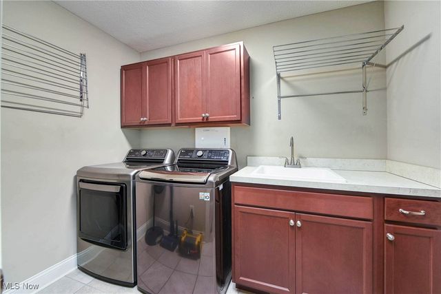 3654 Elizabeth Drive, Vermilion, OH 44089