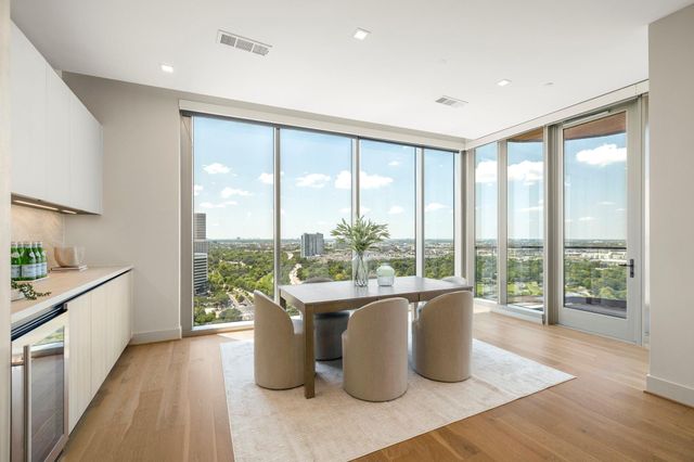 1711 Allen Parkway 2001, Houston, TX 77019