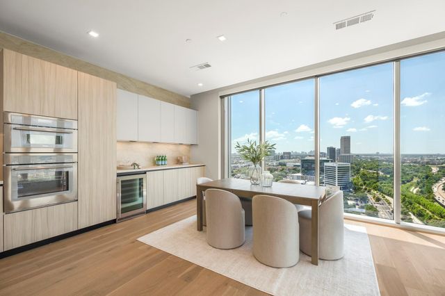 1711 Allen Parkway 2001, Houston, TX 77019