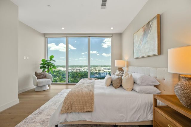 1711 Allen Parkway 2001, Houston, TX 77019