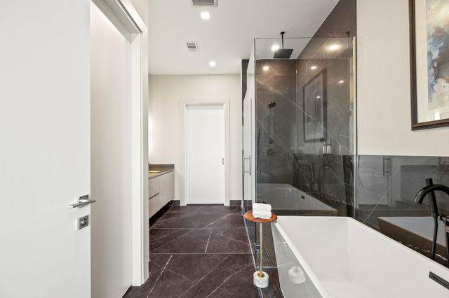 1711 Allen Parkway 2001, Houston, TX 77019