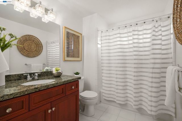 6034 Slopeview Ct, Castro Valley, CA 94552